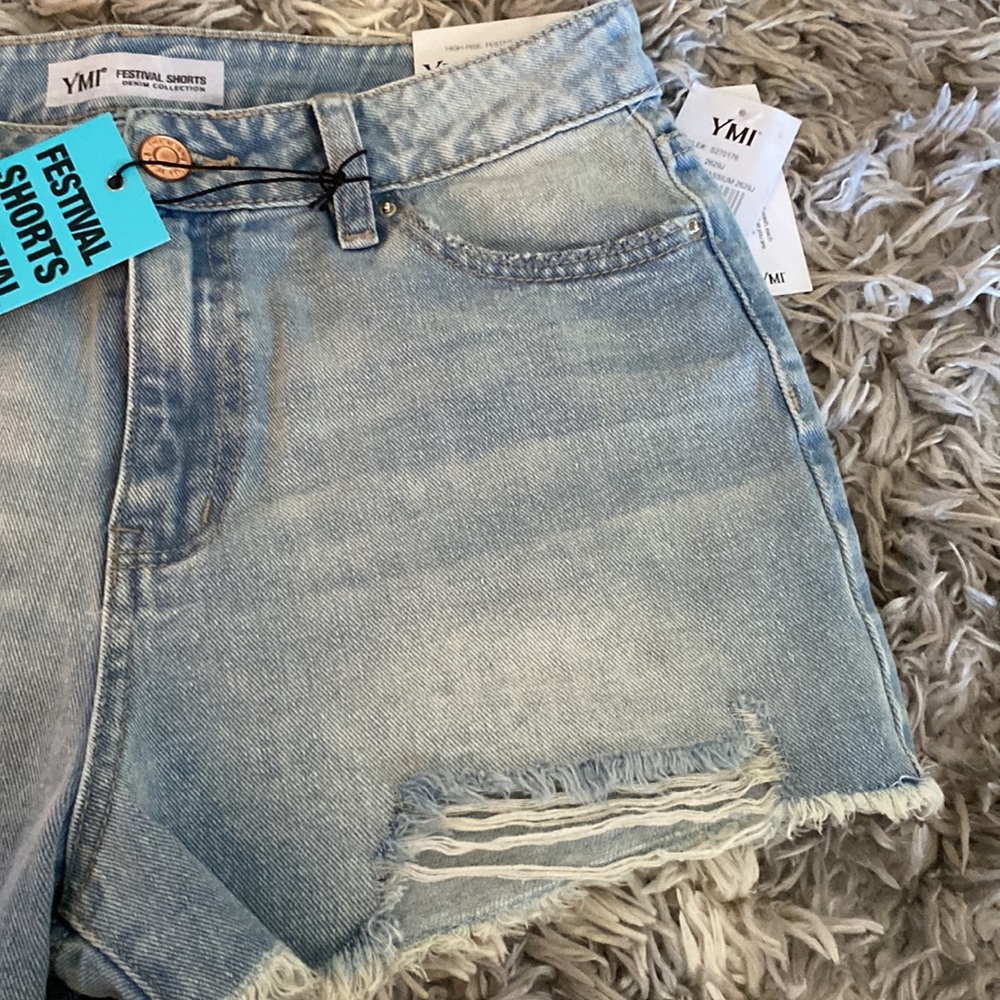 Women’s/Juniors Jean Shorts - Picture 6 of 8